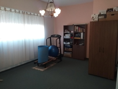 Venta De Chalet 4 Ambientes