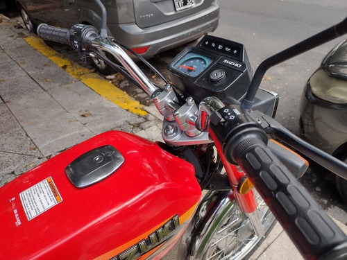 Suzuki Ax 100