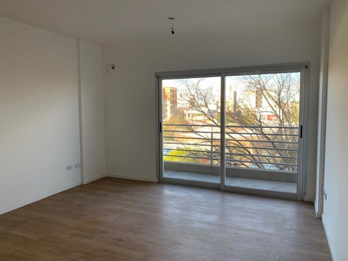 Imagen 2 de 6 de Monoambiente Venta Escobar