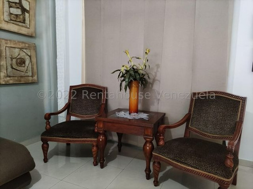 Imagen 15 de 29 de Hermoso Townhouse En Mañongo Naguanagua, El Inmueble Cuenta Con Planta Electrica 100%, Pozo De Agua, 3 Habitaciones, 3 Baños, 2 Puestos De Estacionamiento, Se Vende Semi Amoblado