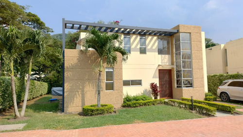 Venta De Casa En Condominio Acata Villeta 