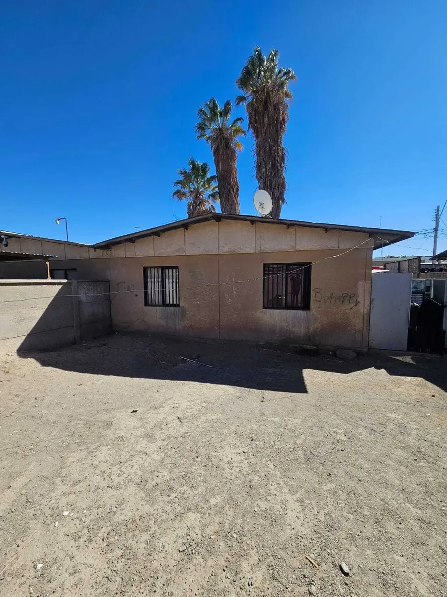 Imagen 4 de 17 de Casa En Venta De 208m2 A Pasos De Calle Cobija (177074)
