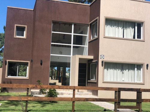 Imagen 1 de 14 de Imperdible Oportunidad Casa Costa Del Este