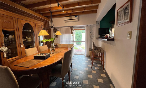 Casa En Venta: Pasaje Curupi - Martin Coronado