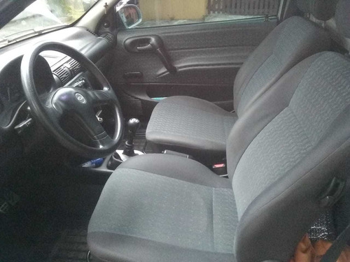 Imagem 7 de 10 de Chevrolet Corsa Picape 1.6 Mpfi