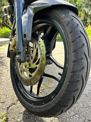 Pulsar Ns 200 Con Accesorios Y En Excelentes Condiciones