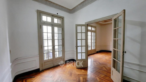 Piso C/dep En Juan D. Peron Y Av. Callao - Fte Y Cfte 150 M2 2 Bcones T/sol Apto Prof D/entrada