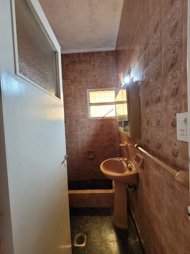 Cantisano Propiedades Vende Apto Banco!! Departamento 2 Dormitorios Con Patio En P B!! Oportunidad!! Muy Buena Zona 14 E 70 Y 71!!