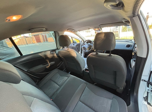Peugeot 408 2.0 Allure 143cv