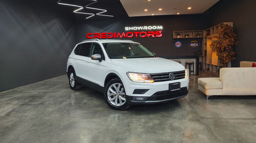 Volkswagen Tiguan 1.4 Comfortline 7p At piel