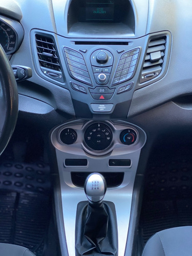 Ford Fiesta Mexicano Permuto Financio