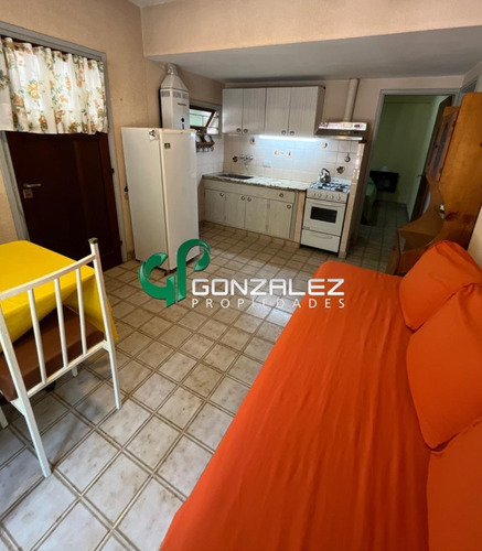 Imagen 5 de 9 de Departamento 2 Ambientes Con Cochera