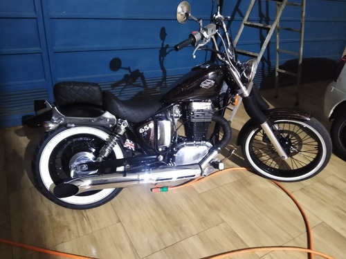 Imagem 2 de 9 de Suzuki Custom