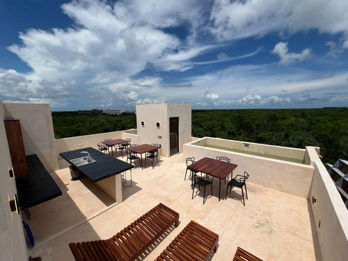 En Venta Estudio En Tulum Con Área De Bbq, Jacuzzi, Rooftop Bar, Rooftop Pool, Swimup Pool, Asoleadero, Recepción Y Estacionamiento.