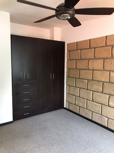 Imagen 10 de 19 de Casa En Venta En Bosque De Los Encinos (a Un Costado Del Clu