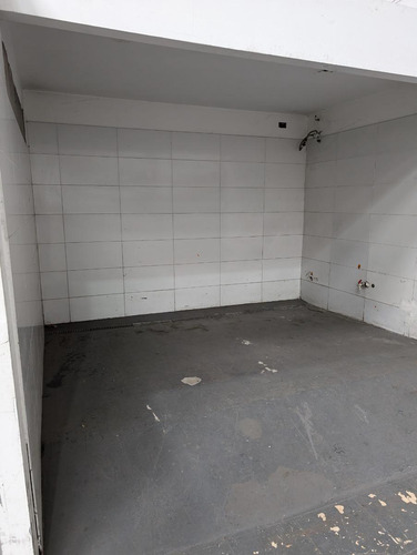 Depósito En Alquiler - Oficinas - Baños - Cocheras - 1.280mts2 - Paternal