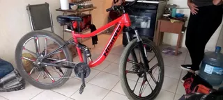 Bicicleta Rising Color Rojo Ojo No Tiene Desviadores