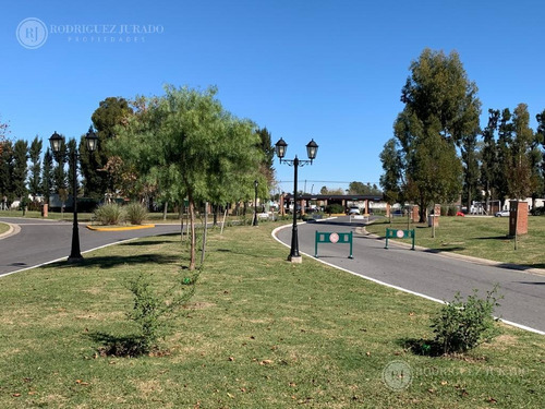 Imagen 4 de 15 de Lote Nro 328 Barrio Cerrado Santo Tomas - Pilar