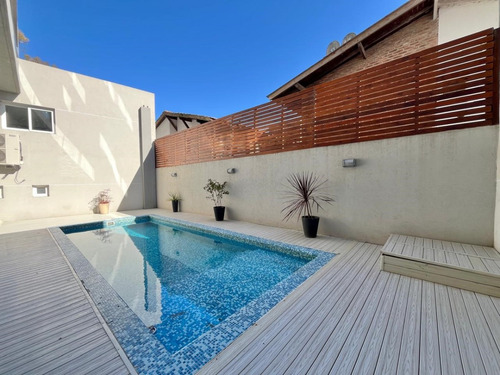 Venta De Departamento Dos Ambientes Ubicado En Av Principal De Pinamar Edificio Renata 20