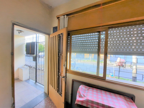 Imagen 3 de 14 de Venta - Casa 4 Ambientes En Lote Propio - La Tablada