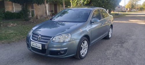 Volkswagen Vento 2.5 Luxury 170cv