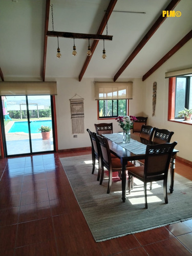 Se Vende Espléndida Casa Con Piscina Lomas De Mantagua Sur