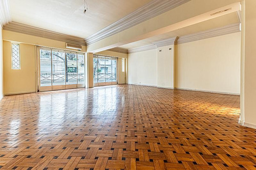 Seis Ambientes - Dos Baños - Categoría - Recoleta - Montevideo Y Quintana