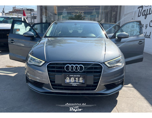 Audi A3 1.8 Sedán Ambiente At