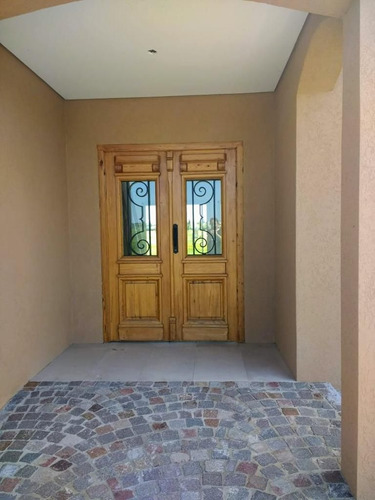 Excelente Casa Sobre Lote Interno - Araucarias - Puertos