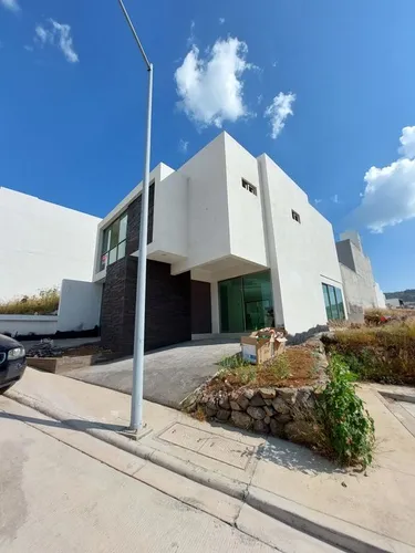 Casa En Loma Alta