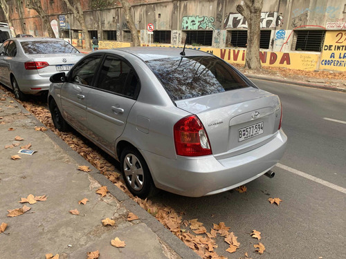 Hyundai Accent Full