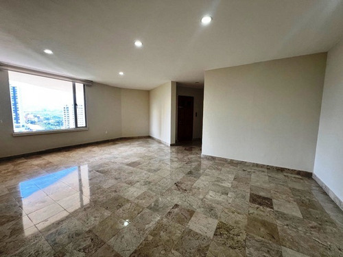 Vendo Departamento Recien Remodelado Con Terraza Col. Bosque Real , Huixquilucan, Edomex