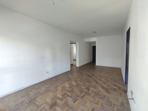 Imagen 3 de 16 de Departamento De 3 Ambientes En Venta - Mariano Acosta 117, Avellaneda