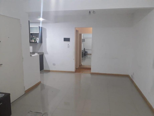 Imagen 3 de 6 de Departamento En Venta En Banfield Oeste
