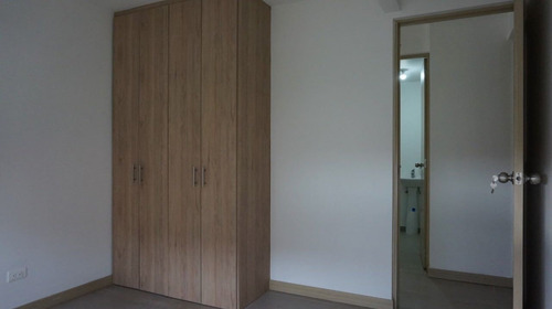 Imagen 11 de 15 de Venta De Apartamento En San Silvestre Pereira
