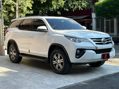 Toyota Fortuner 2.4 Street At 7As