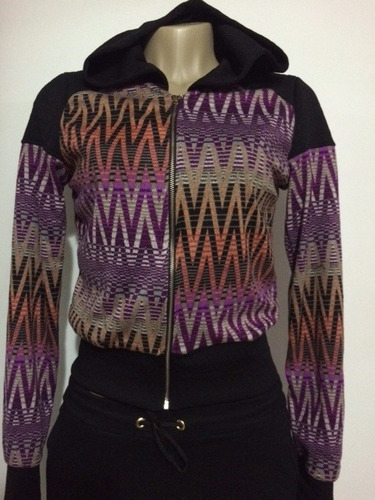 Blusa Estampada Forrada Com Zíper E Capuz