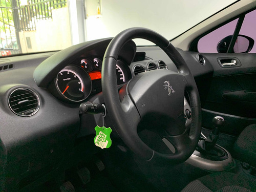Peugeot 308 1.6 Active 2015