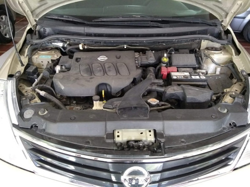 Nissan Tiida 1.8 Visia 5 P 2011