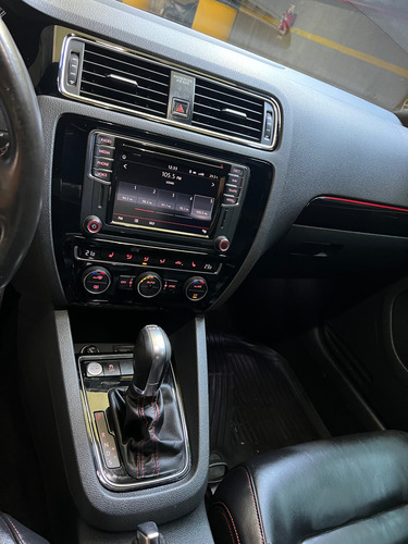 Volkswagen Vento 2.0 Gli