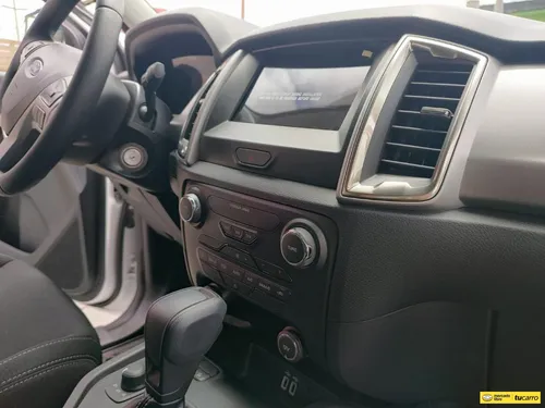 Ford Ranger 3.2 XLT AT