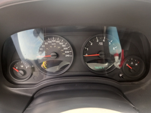Imagen 8 de 10 de Jeep Patriot 2011 2.4 Sport Cvt 4x2 Mt