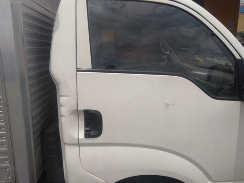 Imagem 3 de 13 de Kia Bongo Kia Bongo 2500 Diesel