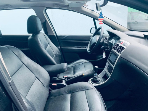 Peugeot 307 1.6 Presence Flex 5p
