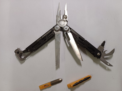 Leatherman Signal Preto (Usado)