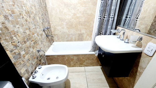 Venta Dpto 3 Amb Doble Balcon Caseros Norte
