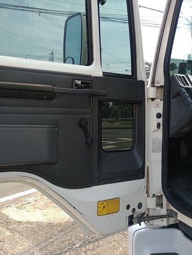 Imagem 6 de 21 de Ford Cargo 1517