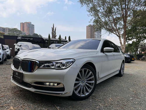 Bmw Serie 7 740i Perfecto Estado 