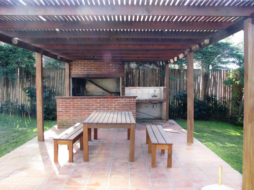 Casa En Alquiler, Punta Del Este, Lugano, Próximo Al Shopping