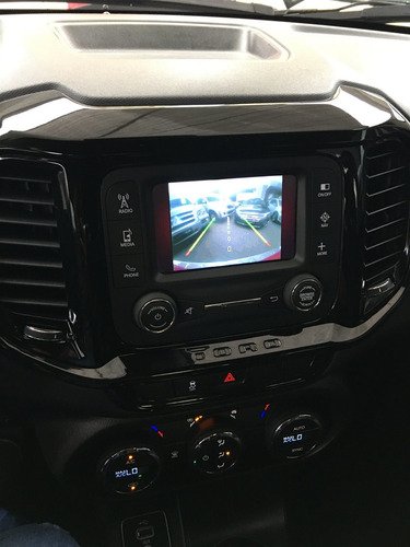 Fiat Toro 1.8 16v Evo Flex Freedom Automático